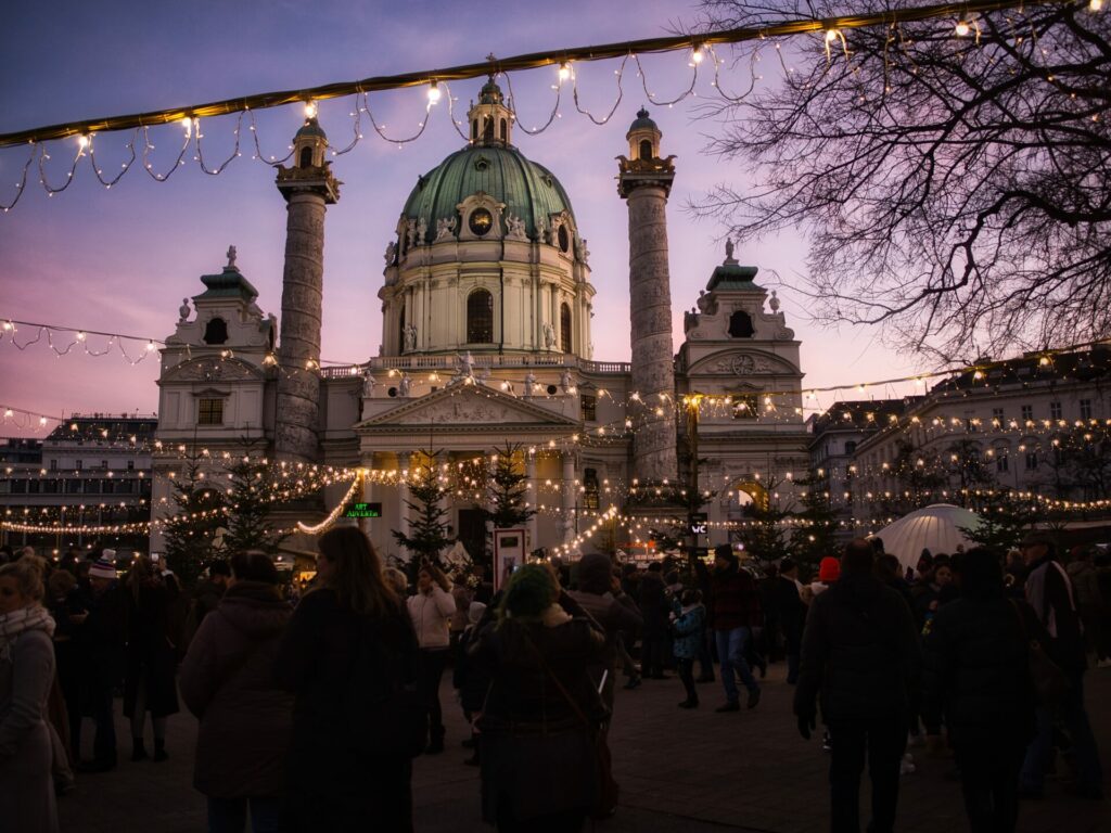 Reisebericht Wien | Karlskirche | Auf dem Weihnachtsmarkt