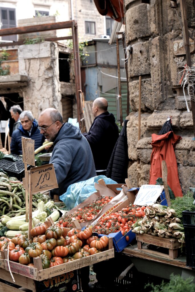 Straßenfotografie auf den Märkten von Palermo - Sizilien.