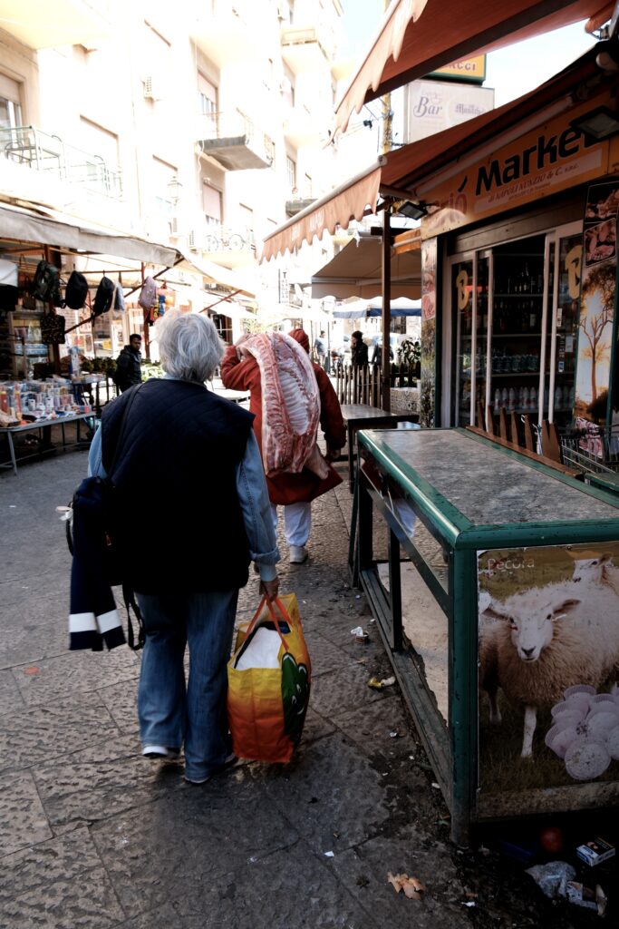 DSCF2379 Edited - Im Getümmel der drei traditionellen Märkte von Palermo - Streetfotografie | Landschaftsfotografie | Reisefotografie