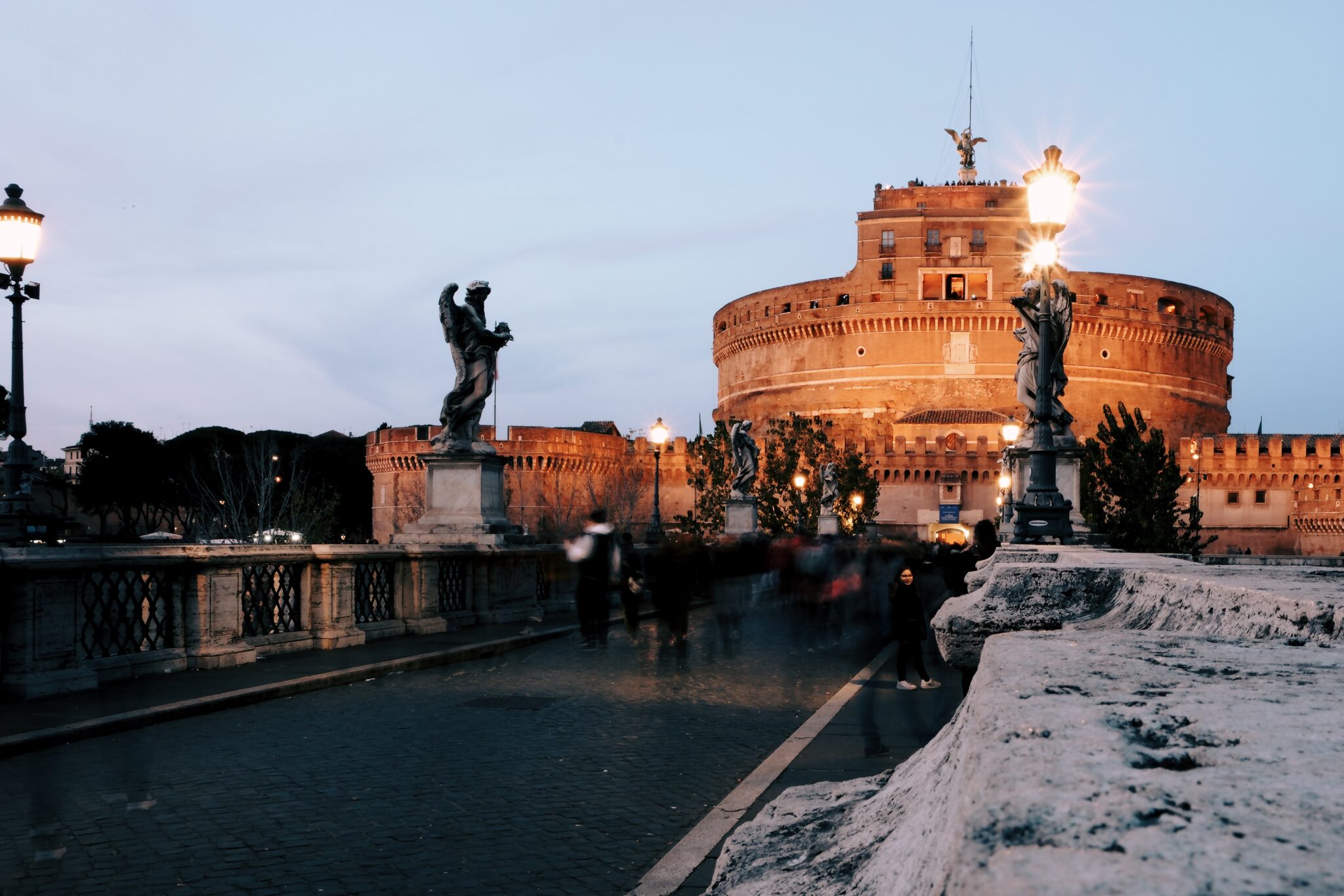 Die Engelsburg in Rom: Ein Foto-Abenteuer bei Tag und Nacht – Castel Sant’Angelo